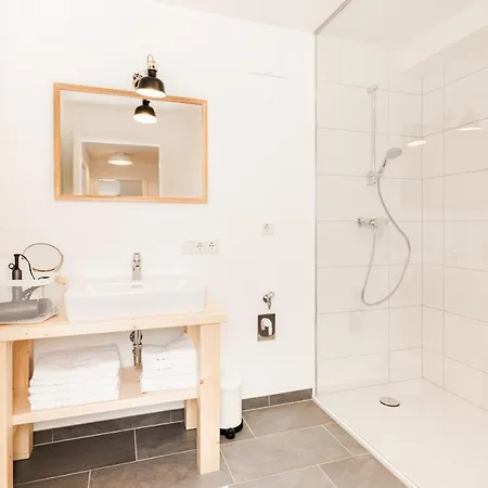 Ferienwohnung Tini´s Feinstes Mariapfarr Exterior foto